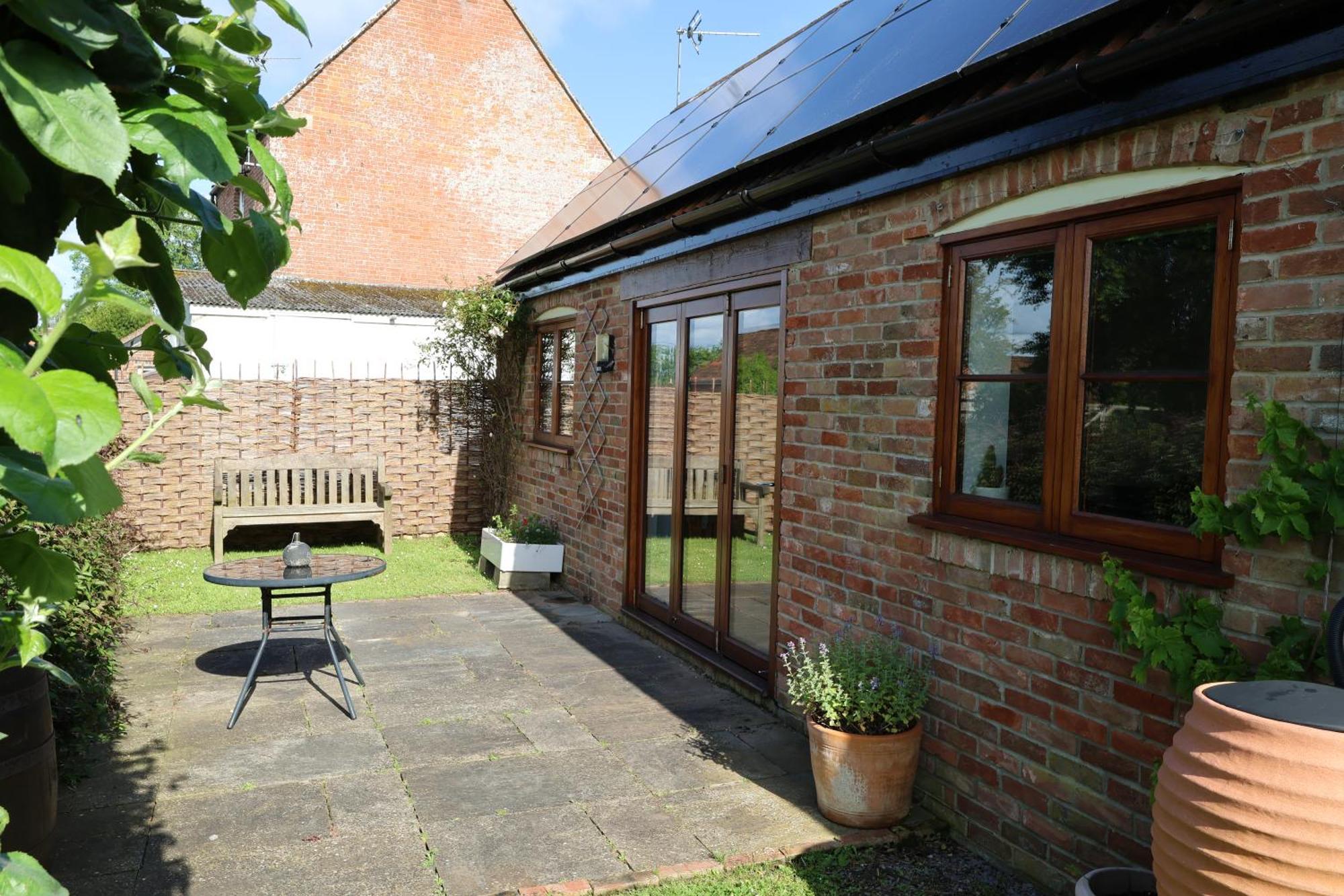Tranquil And Cosy Cottage On The Somerset Levels Bridgwater Exterior photo